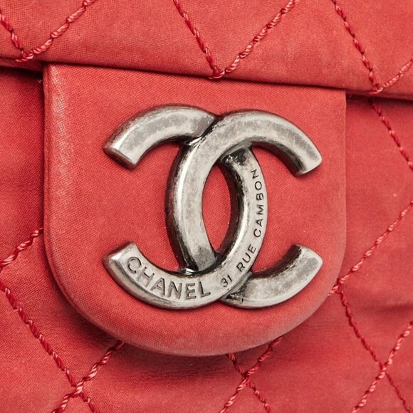 Chanel Red Iridescent Calfskin Leather Chain Large Crossbody Bag - Picture 5 of 10